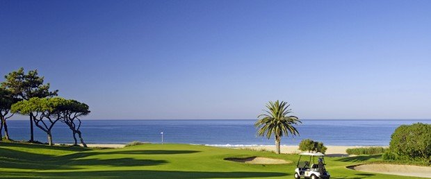 Golfreisen in die Algarve bieten ganzjährig traumhafte Bedingungen zum Golfen