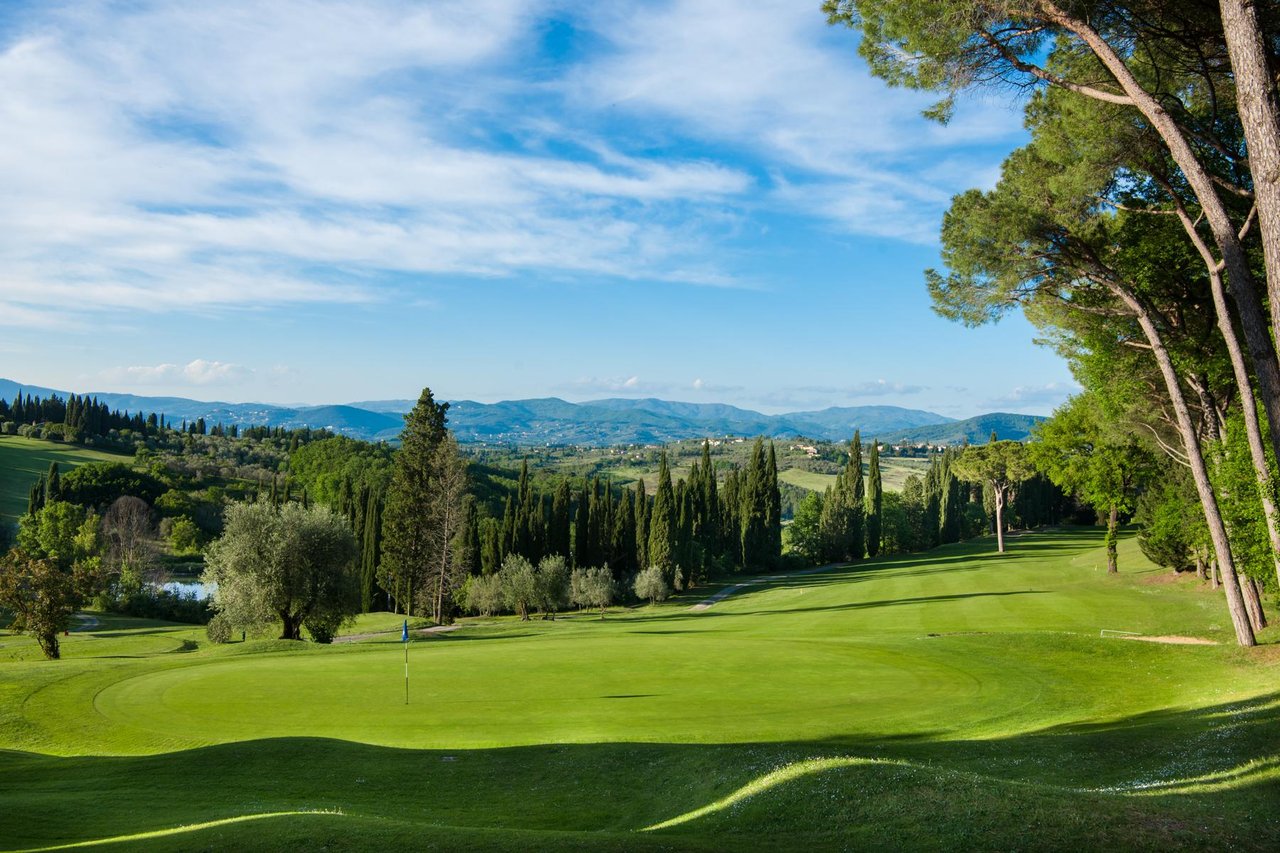 Ihre kulinarische Rundreise: Circolo del Golf dell' Ugolino. (Foto: ruhrtours Reisen GmbH)