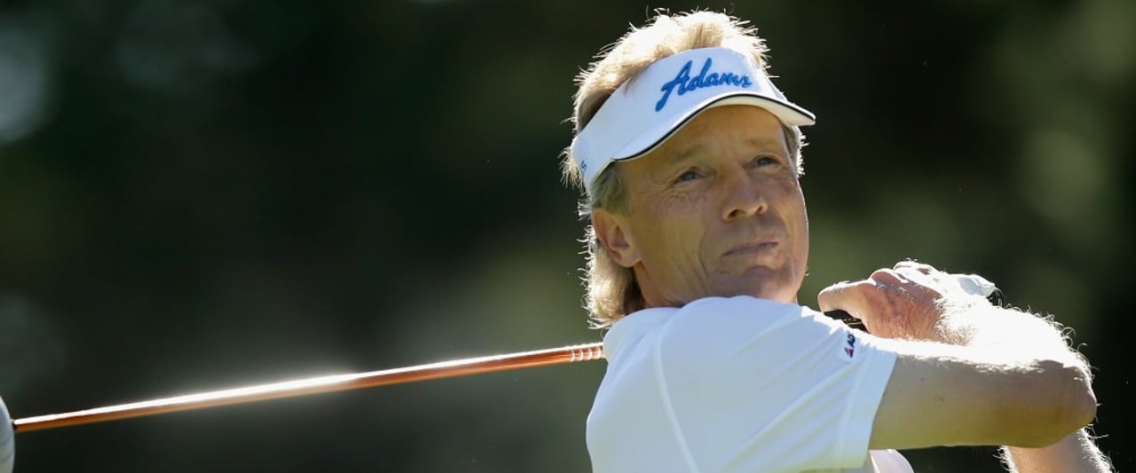 Bernhard Langer vergab mit einem Bogey am 18. Loch den Sieg bei der ACE Group Classic in Florida. (Foto: Getty Images) Bernhard Langer vergab mit einem Bogey am 18. Loch den Sieg bei der ACE Group Classic in Florida. (Foto: Getty Images)