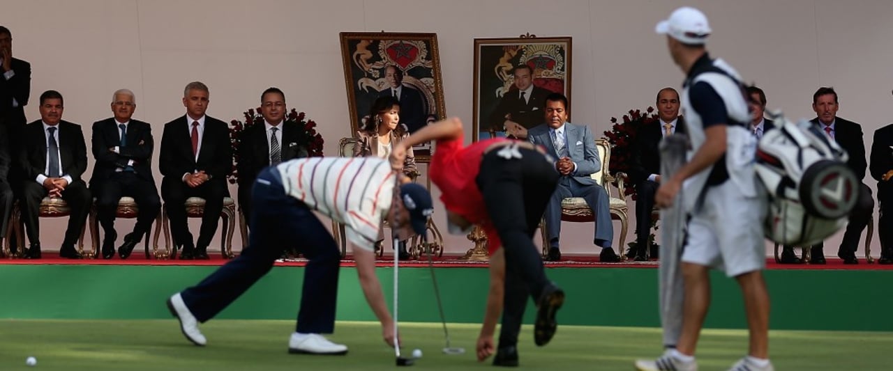 Bei der Trophée Hassan II in Marokko wird unter den Augen des Prinzen und seiner Gefolgschaft geputtet. (Foto: Getty Images) Bei der Trophée Hassan II in Marokko wird unter den Augen des Prinzen und seiner Gefolgschaft geputtet. (Foto: Getty Images)