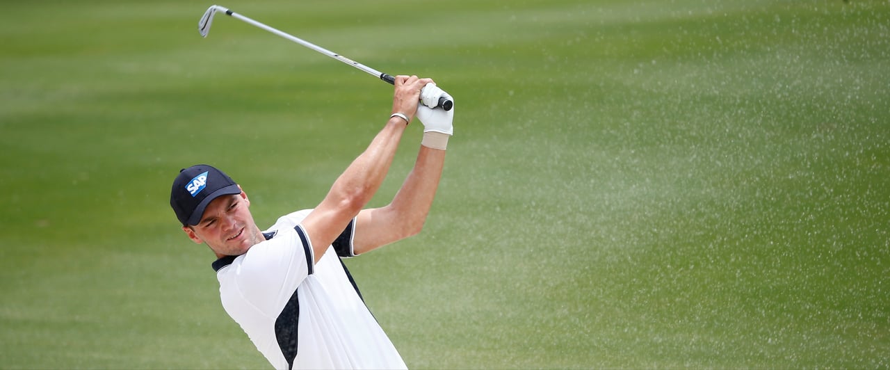 Martin Kaymer fand am Moving Day der HP Byron Nelson Championship nicht ganz zu seinem starken Spiel der Vortage und fiel aus den Top Ten heraus. Martin Kaymer fand am Moving Day der HP Byron Nelson Championship nicht ganz zu seinem starken Spiel der Vortage und fiel aus den Top Ten heraus.