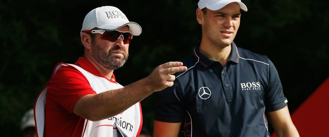 Caddies wie Craig Connelly an der Seite von Martin Kaymer haben einen verantwortungsvollen Job und sind mitnichten nur Taschenträger.