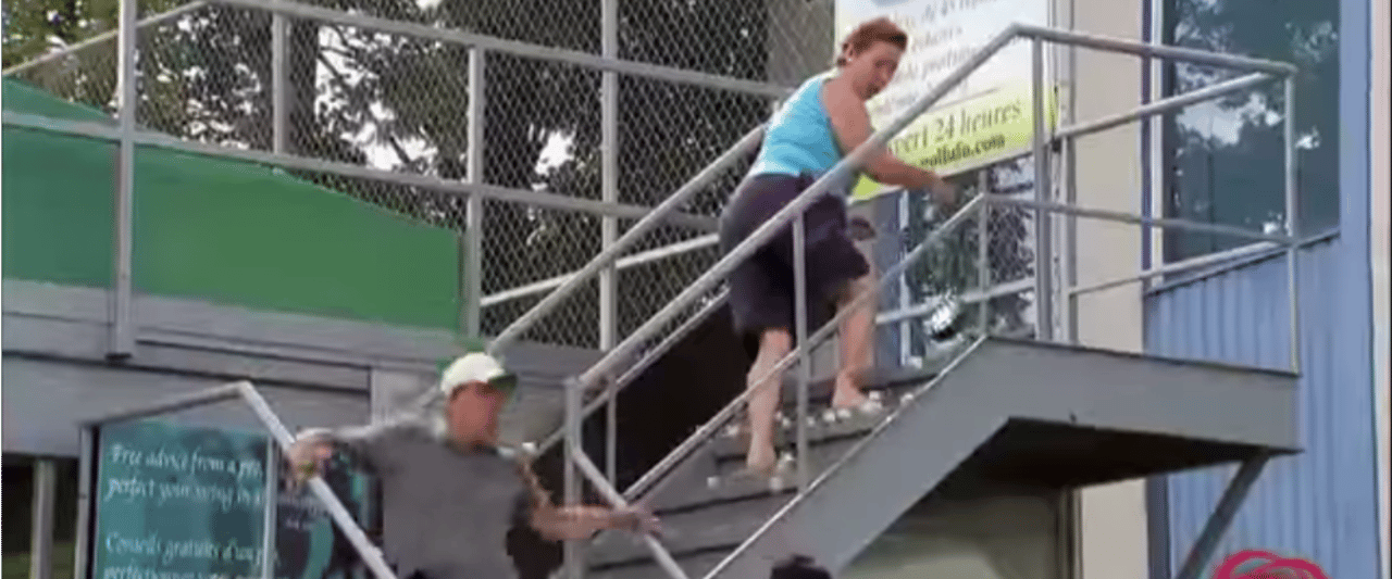 Einfach nur fies - aber sehr amüsant! (Foto: Youtube) Einfach nur fies - aber sehr amüsant! (Foto: Youtube)