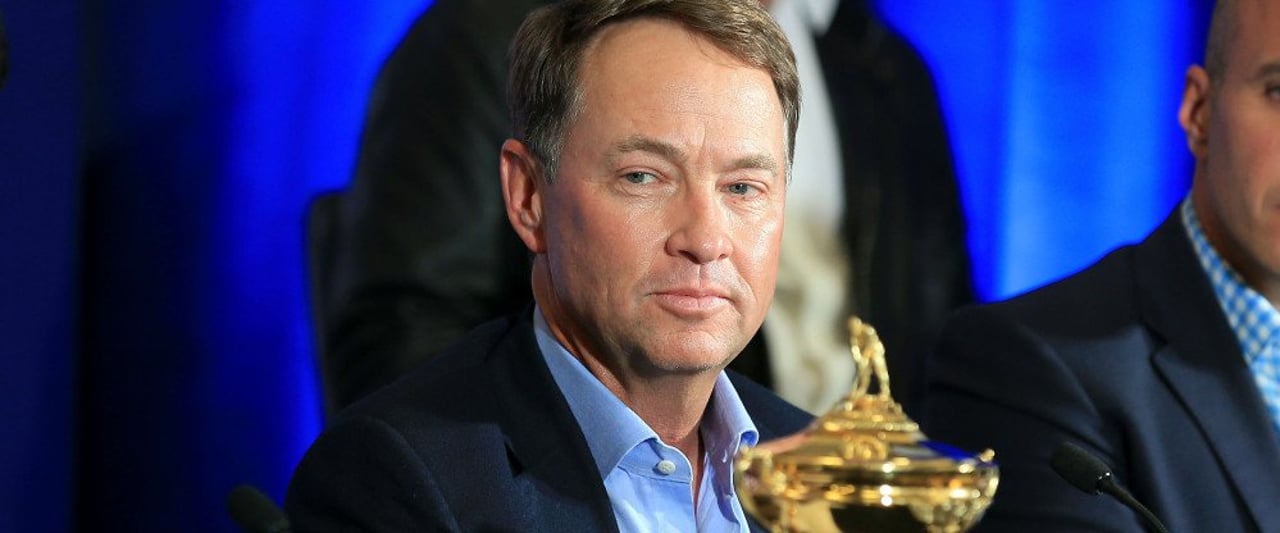 Davis Love III ist viel mehr als ein Kapitän. Er soll die beschlossenen Reformen umsetzen und so die Weichen für Erfolge zukünftiger Ryder Cupper stellen. Davis Love III ist viel mehr als ein Kapitän. Er soll die beschlossenen Reformen umsetzen und so die Weichen für Erfolge zukünftiger Ryder Cupper stellen.