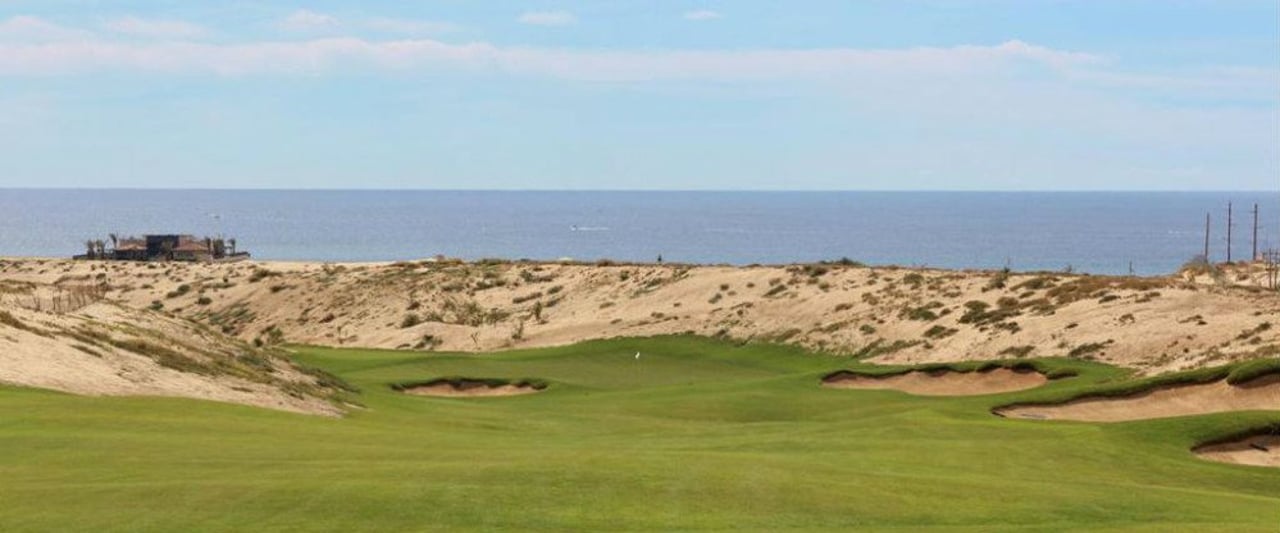 Feiner Blick auf den Pazifik - "El Cardonal" aus Tiger Woods' Feder ist ein gelungenen Design-Debüt. (Foto: Twitter/@WorldGolfer)