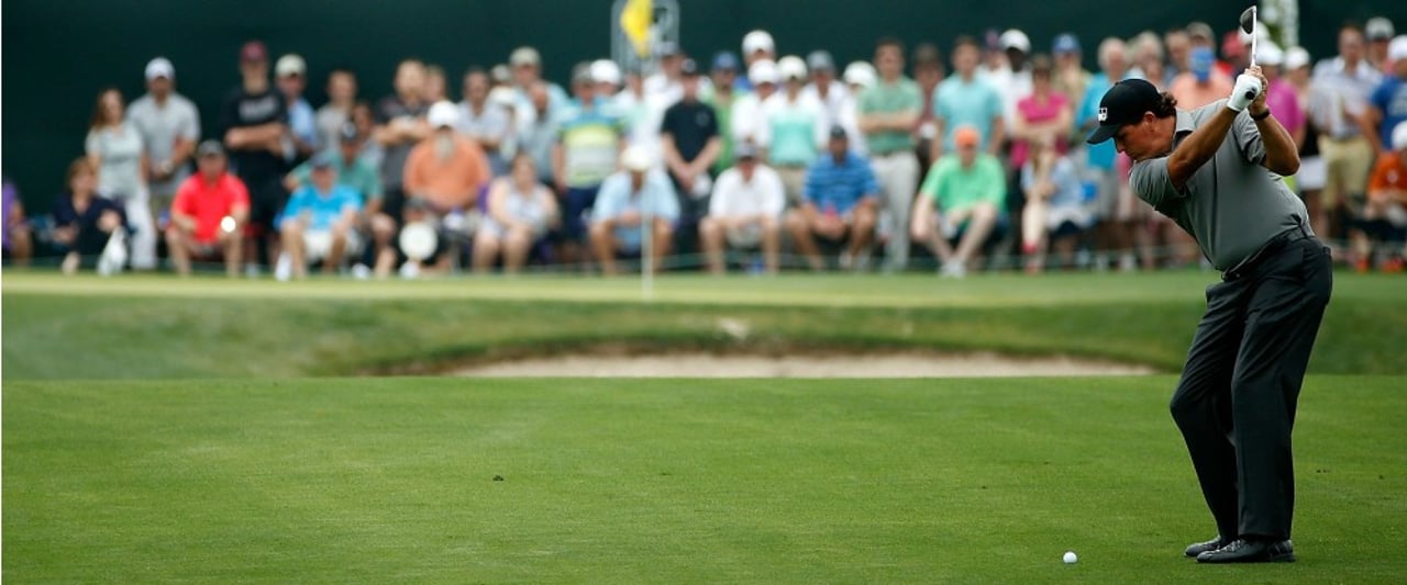 Phil Mickelson zeigt, dass er es nicht verlernt hat - kein schlechter Zeitpunkt. (Foto: Getty) Phil Mickelson zeigt, dass er es nicht verlernt hat - kein schlechter Zeitpunkt. (Foto: Getty)