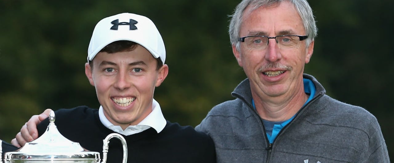 Matthew Fitzpatrick mit Vater Russell nach dessen Sieg beim British Masters. Matthew Fitzpatrick mit Vater Russell nach dessen Sieg beim British Masters.