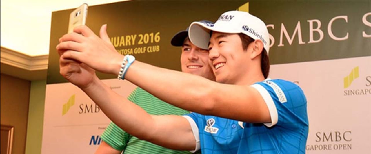 Younghan Song (r.) siegt bei der Singapore Open und lässt den Weltranglistenersten Jordan Spieth hinter sich. Younghan Song (r.) siegt bei der Singapore Open und lässt den Weltranglistenersten Jordan Spieth hinter sich.