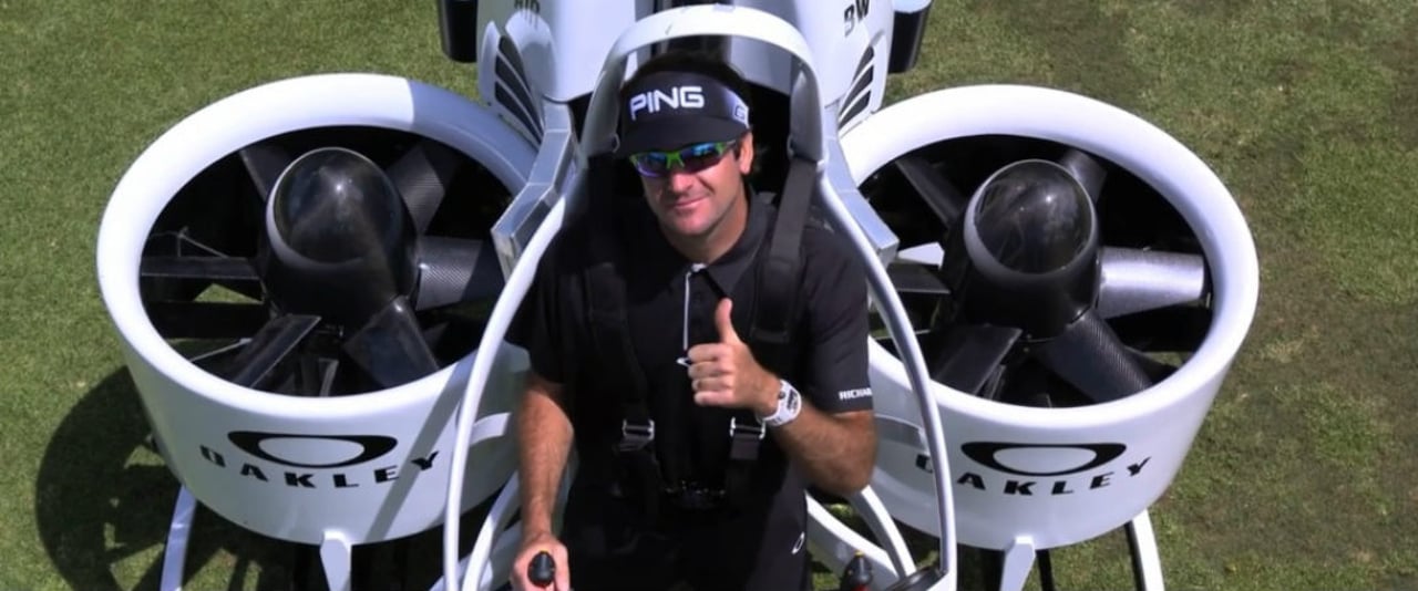 Bubba Watson ist schon jetzt großer Fan vom "Golfcart" der Zukunft. (Foto: Screenshot)