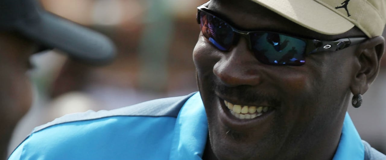 Ex-Basketballstar Michael Jordan ist leidenschaftlicher Golfer und Bekämpfer von Slow Play. Ex-Basketballstar Michael Jordan ist leidenschaftlicher Golfer und Bekämpfer von Slow Play.