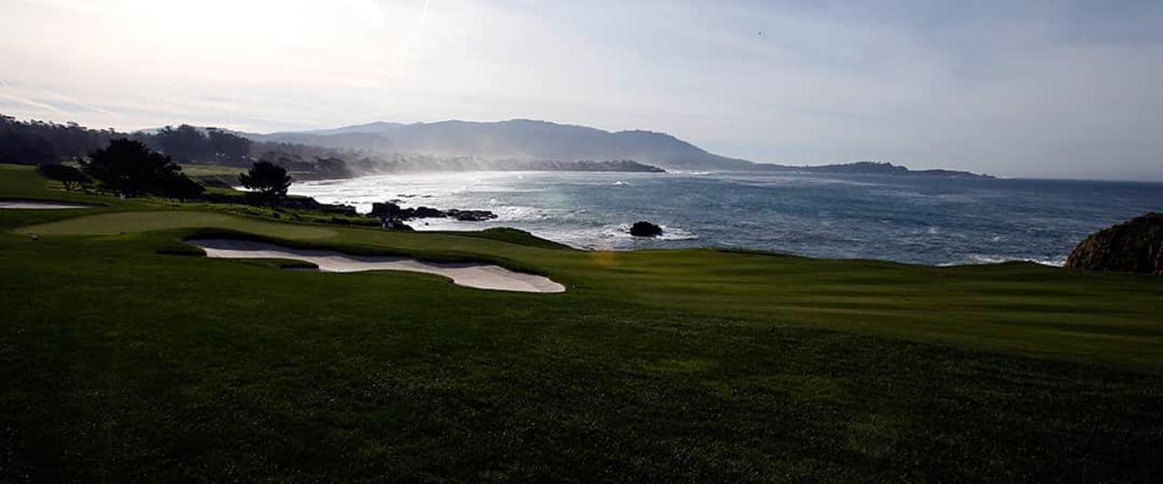 Der Auftakt in Pebble Beach, einem der schönsten Schauplätze der Tour.