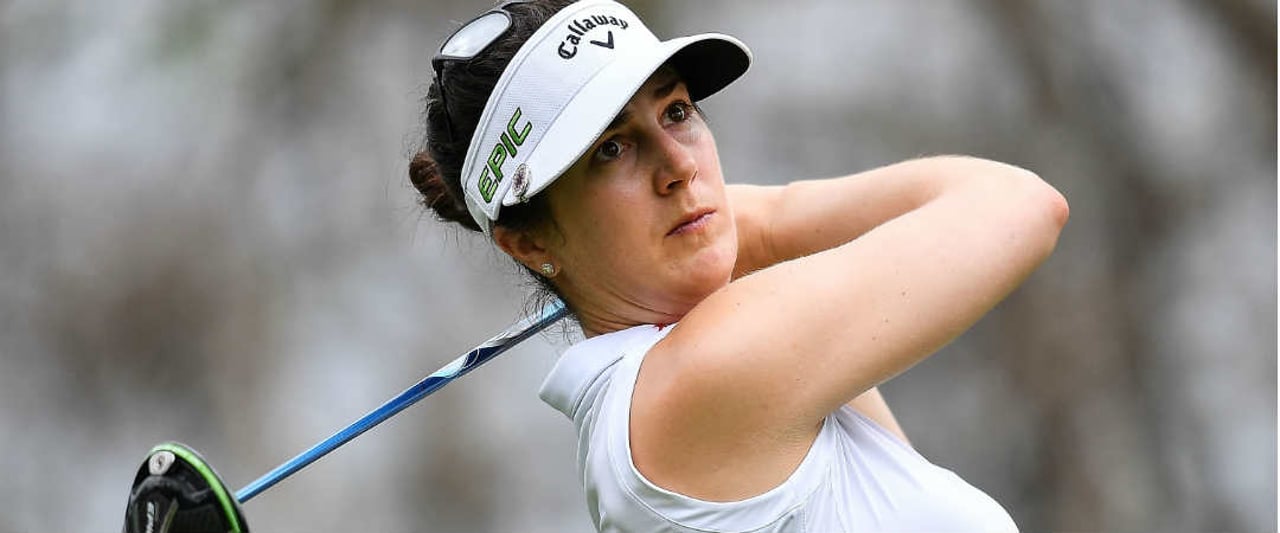 Sandra Gal wehrt sich gegen den Regen bei der Honda LPGA Thailand. (Foto: Getty) Sandra Gal wehrt sich gegen den Regen bei der Honda LPGA Thailand. (Foto: Getty)