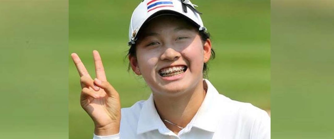 Atthaya Thitikul aus Thailand ist mit etwas über 14 Jahren zur jüngsten Siegerin eines Profi-Golfturniers geworden. Atthaya Thitikul aus Thailand ist mit etwas über 14 Jahren zur jüngsten Siegerin eines Profi-Golfturniers geworden.