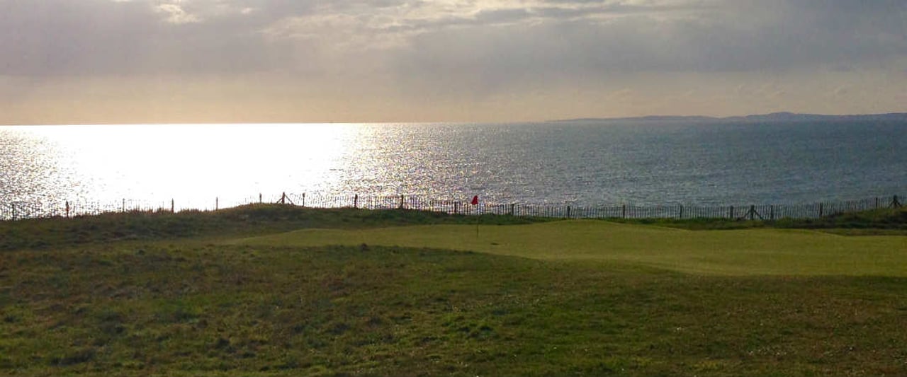 Royal Porthcawl sticht durch seine Schönheit unter den Golfplätzen in Südwales heraus. (Foto: Michael F. Basche)