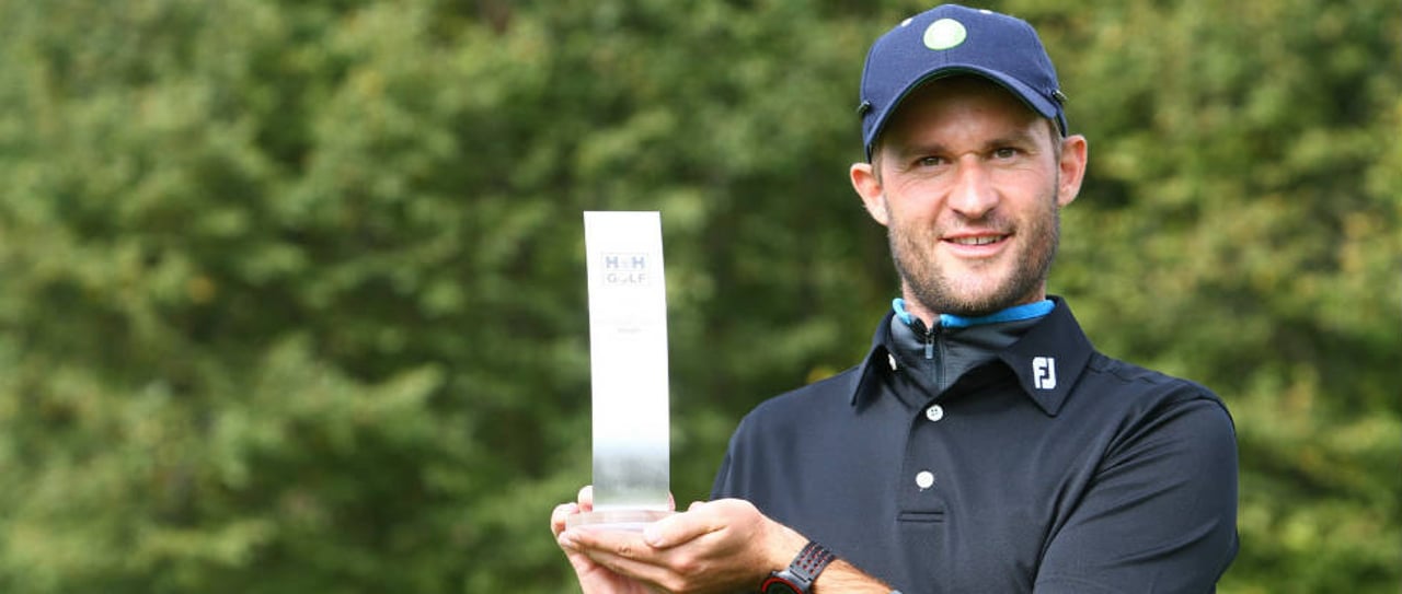 Christopher Godson triumphiert bei der H&H Golf PGA Club Professional Series. (Foto: PGA Germany) Christopher Godson triumphiert bei der H&H Golf PGA Club Professional Series. (Foto: PGA Germany)