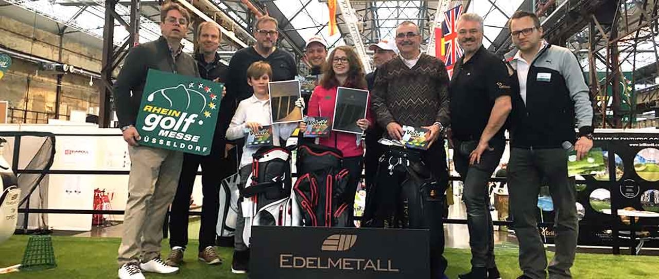 Die Finalteilnehmer der 1. Chip In Meisterschaft auf der Rheingolf Messe in Düsseldorf. (Foto: Golf Post) Die Finalteilnehmer der 1. Chip In Meisterschaft auf der Rheingolf Messe in Düsseldorf. (Foto: Golf Post)