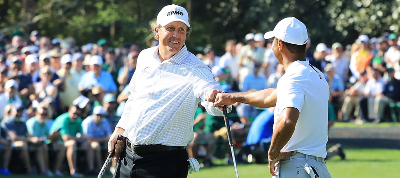 Tiger Woods (r.) und Phil Mickelson planen einen gigantischen Show-Kampf. (Foto: Getty) Tiger Woods (r.) und Phil Mickelson planen einen gigantischen Show-Kampf. (Foto: Getty)
