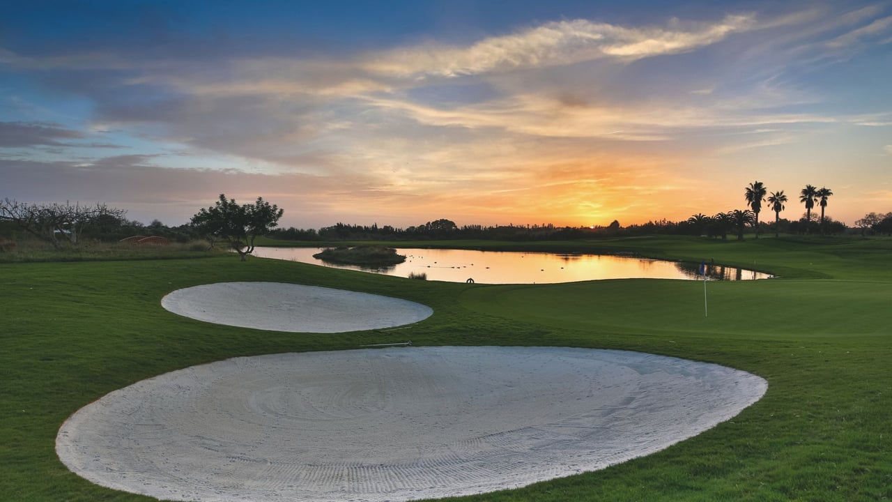 Erleben Sie mit ROBINSON die atemberaubende Landschaft der Algarve. (Foto: ROBINSON) Erleben Sie mit ROBINSON die atemberaubende Landschaft der Algarve. (Foto: ROBINSON)