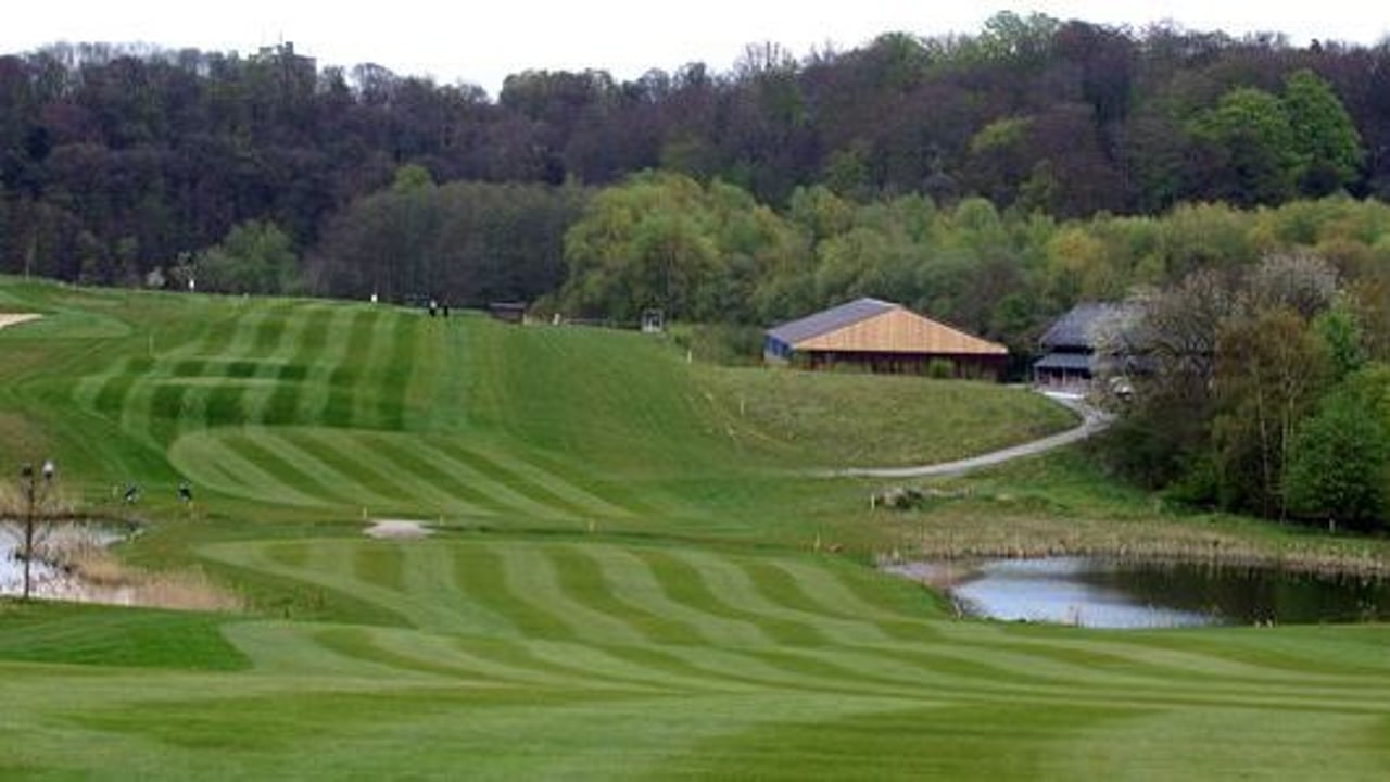 Auf der Golfanlage Düsseldorf Grafenberg finden 2019 wieder viele Turniere statt. (Foto: Golfanlage Düsseldorf Grafenberg) Auf der Golfanlage Düsseldorf Grafenberg finden 2019 wieder viele Turniere statt. (Foto: Golfanlage Düsseldorf Grafenberg)