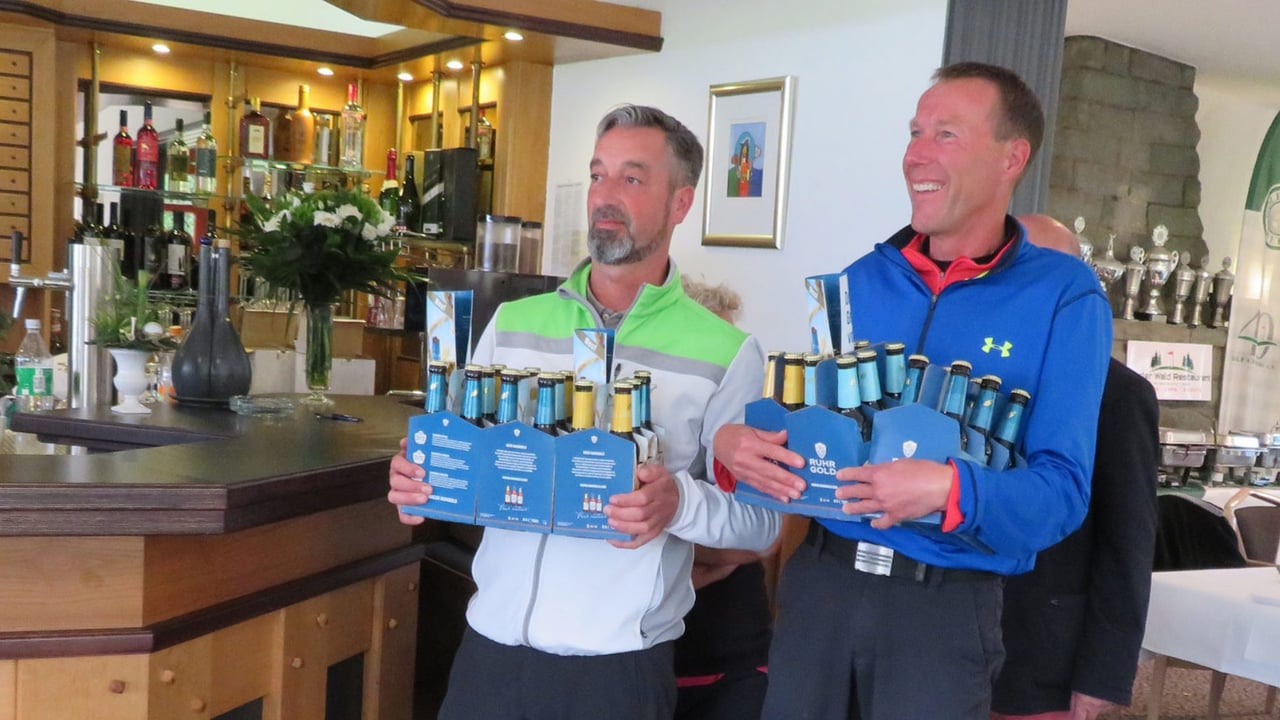 Beim "Angolfen" im GC Werl wurde 1340 Euro für einen guten Zweck erspielt