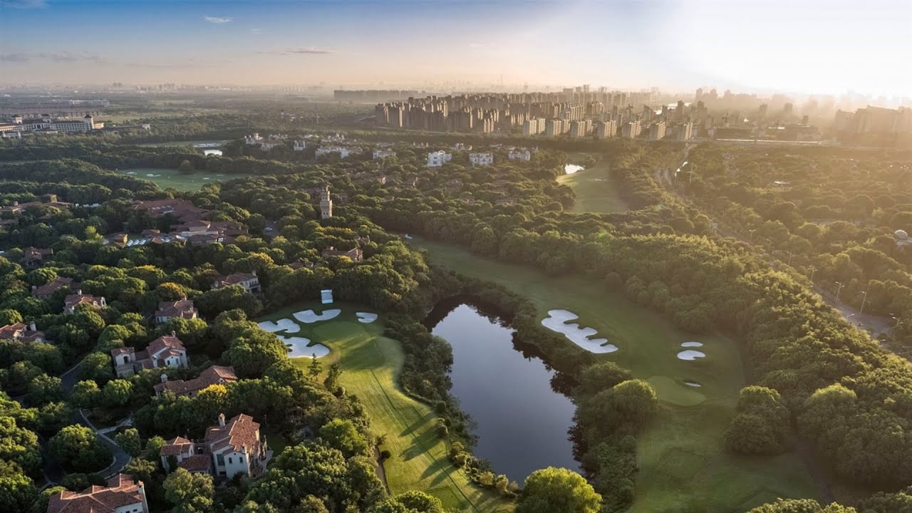 Für die Golfstars geht es an diesem Wochenende nach Shanghai zur HSBC Champions der World Golf Championship. (Foto: YouTube / AACGolf) Für die Golfstars geht es an diesem Wochenende nach Shanghai zur HSBC Champions der World Golf Championship. (Foto: YouTube / AACGolf)