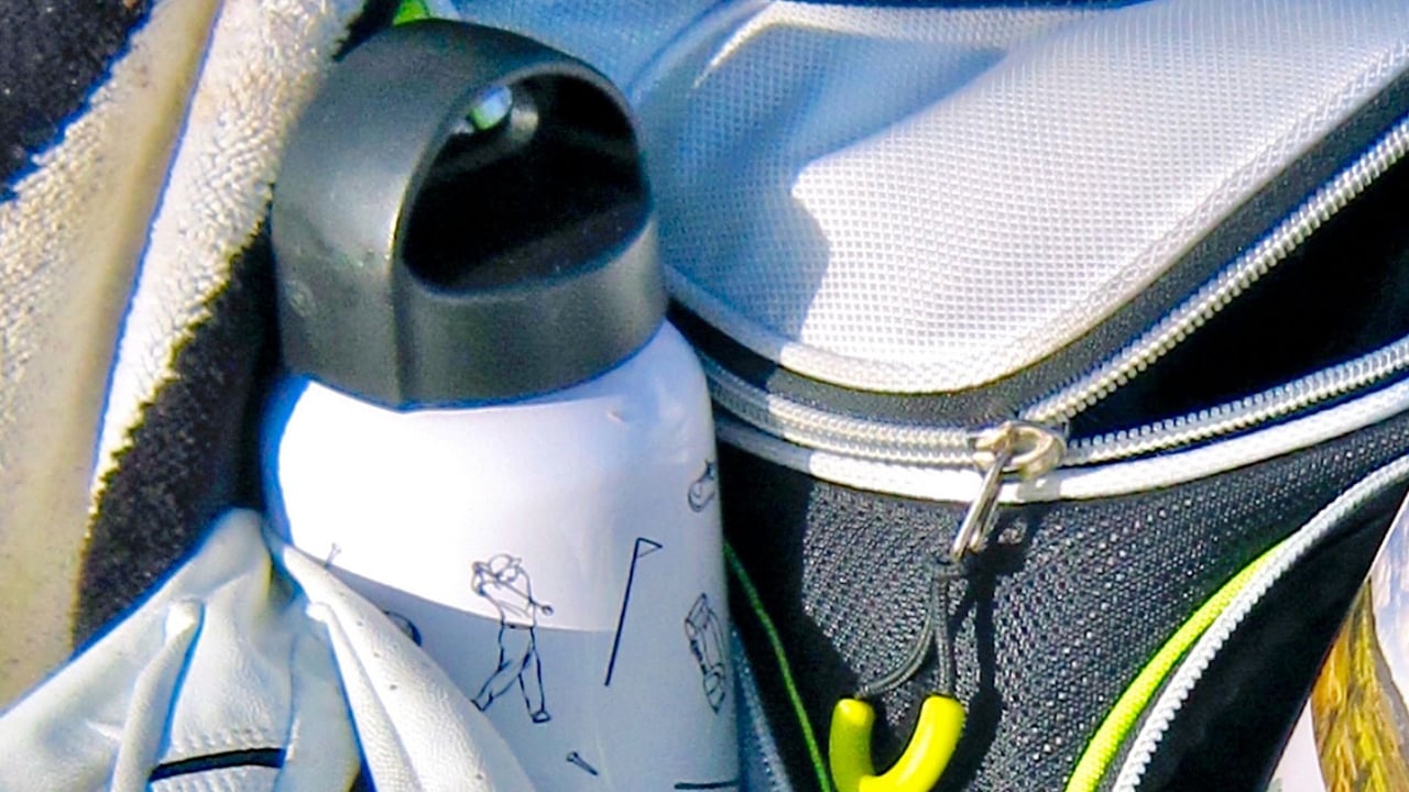 Raus mit Plastik, rein mit Mehrweg: Golfer können auch in Sachen Vermeidung von Plastikmüll Teil der Lösung sein. (Foto: Michael Basche) Raus mit Plastik, rein mit Mehrweg: Golfer können auch in Sachen Vermeidung von Plastikmüll Teil der Lösung sein. (Foto: Michael Basche)