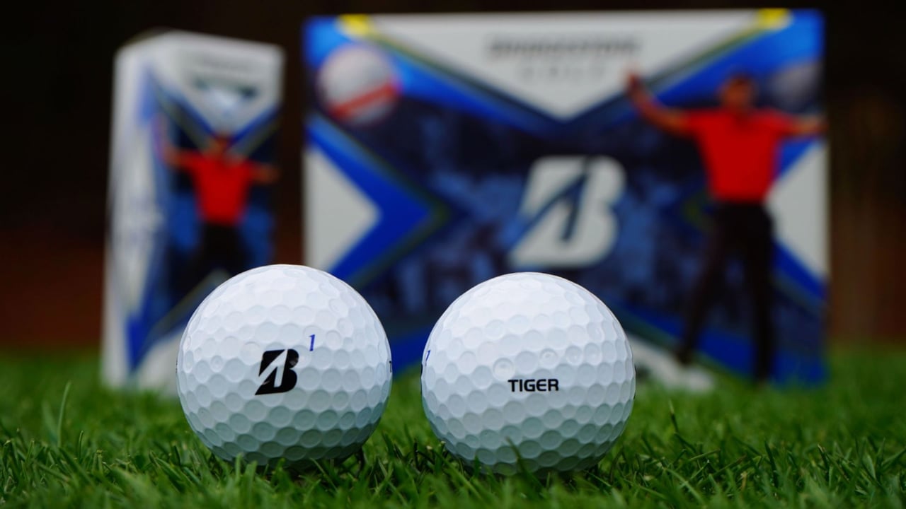 So sieht die Neuauflage des Bridgestone Tour B XS-"Tiger Woods" Balles aus (Foto: Bridgestone Golf) So sieht die Neuauflage des Bridgestone Tour B XS-"Tiger Woods" Balles aus (Foto: Bridgestone Golf)