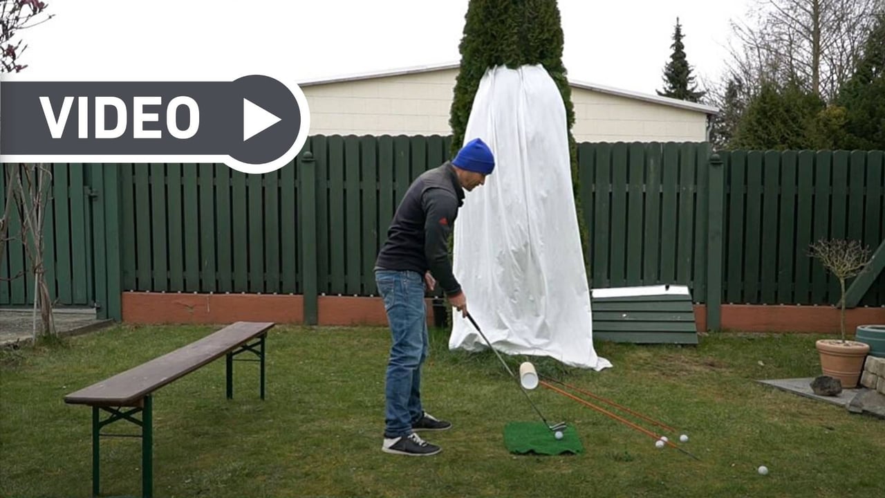 Silas Wagner erklärt eine weitere praktische Übung für Zuhause. (Foto: Youtube / Silas Wagner) Silas Wagner erklärt eine weitere praktische Übung für Zuhause. (Foto: Youtube / Silas Wagner)