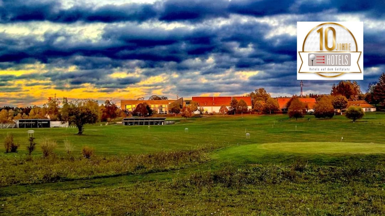 Das Fürstliche Golf-Resort Bad Waldsee ist Teil der Marke "Hotels auf dem Golfplatz". (Foto: Twitter/@Waldsee_Golf) Das Fürstliche Golf-Resort Bad Waldsee ist Teil der Marke "Hotels auf dem Golfplatz". (Foto: Twitter/@Waldsee_Golf)