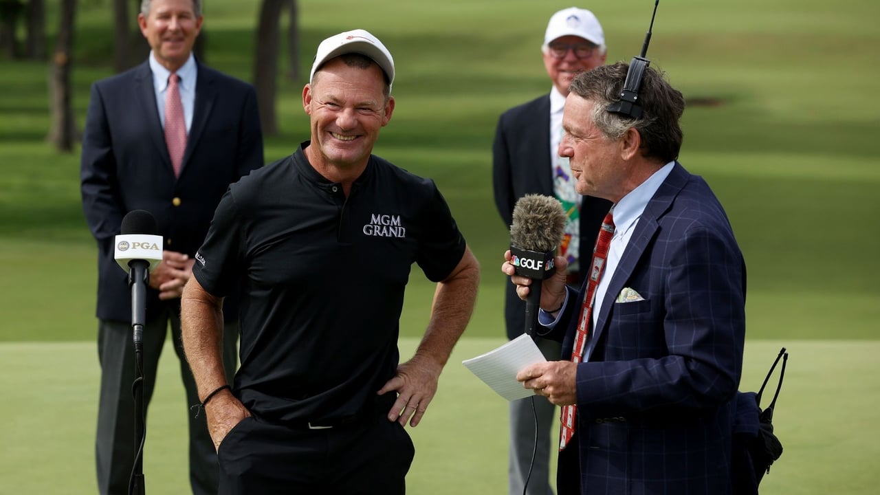 Pure Erleichterung auf dem 18. Grün. Alex Cejka nach seinem zweiten Major-Sieg in Folge. (Foto: Getty) Pure Erleichterung auf dem 18. Grün. Alex Cejka nach seinem zweiten Major-Sieg in Folge. (Foto: Getty)
