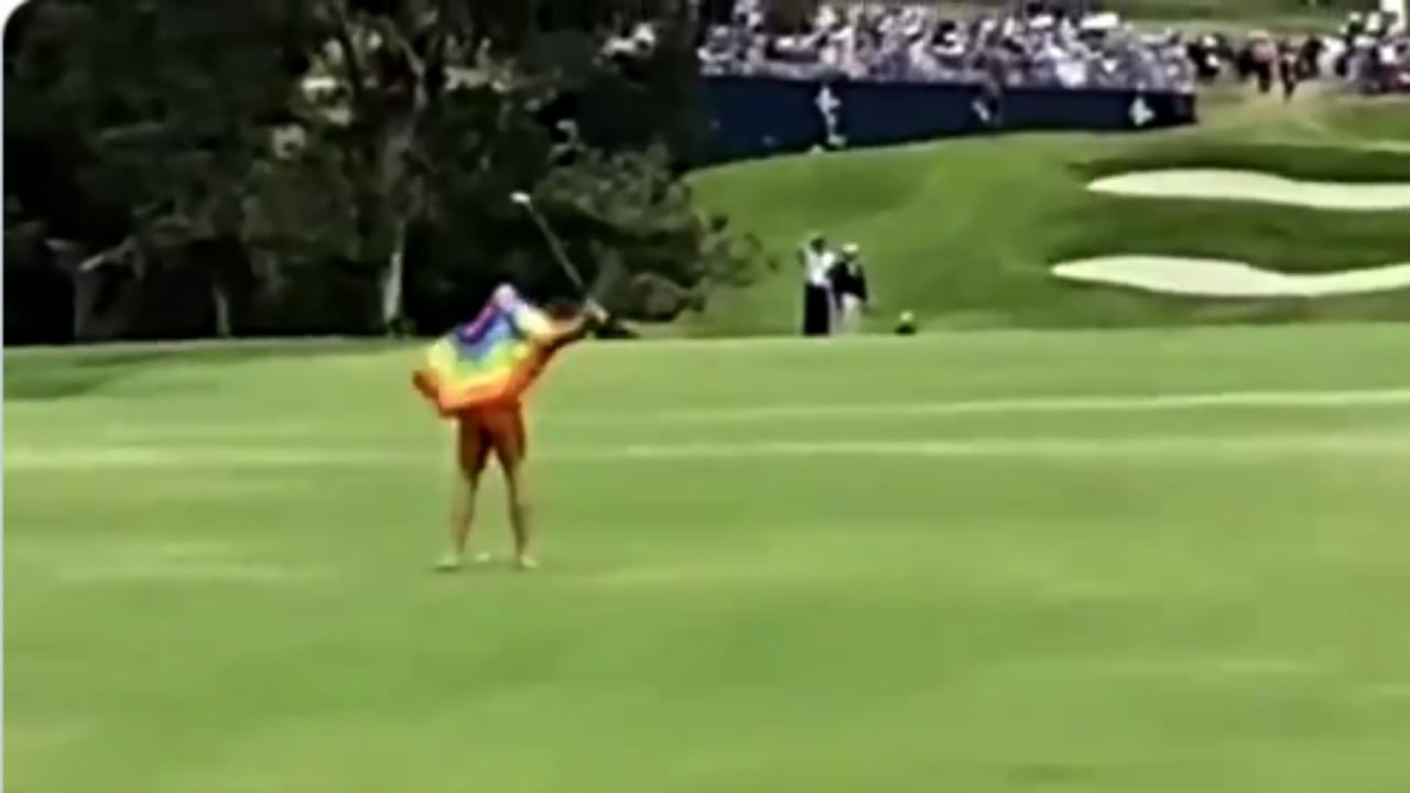 Chaos auf den Back Nian bei den US Open 2021, nicht nur wegen dieses Flitzers auf der 13. (Foto: Twitter) Chaos auf den Back Nian bei den US Open 2021, nicht nur wegen dieses Flitzers auf der 13. (Foto: Twitter)