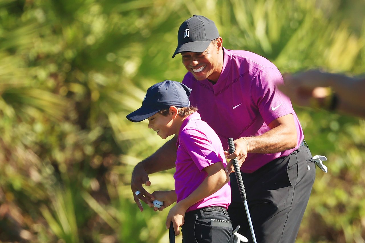 Tiger und sein Sohn Charlie Woods bei der PNC Championship im Dezember 2020. (Quelle:Getty) Tiger und sein Sohn Charlie Woods bei der PNC Championship im Dezember 2020. (Quelle:Getty)