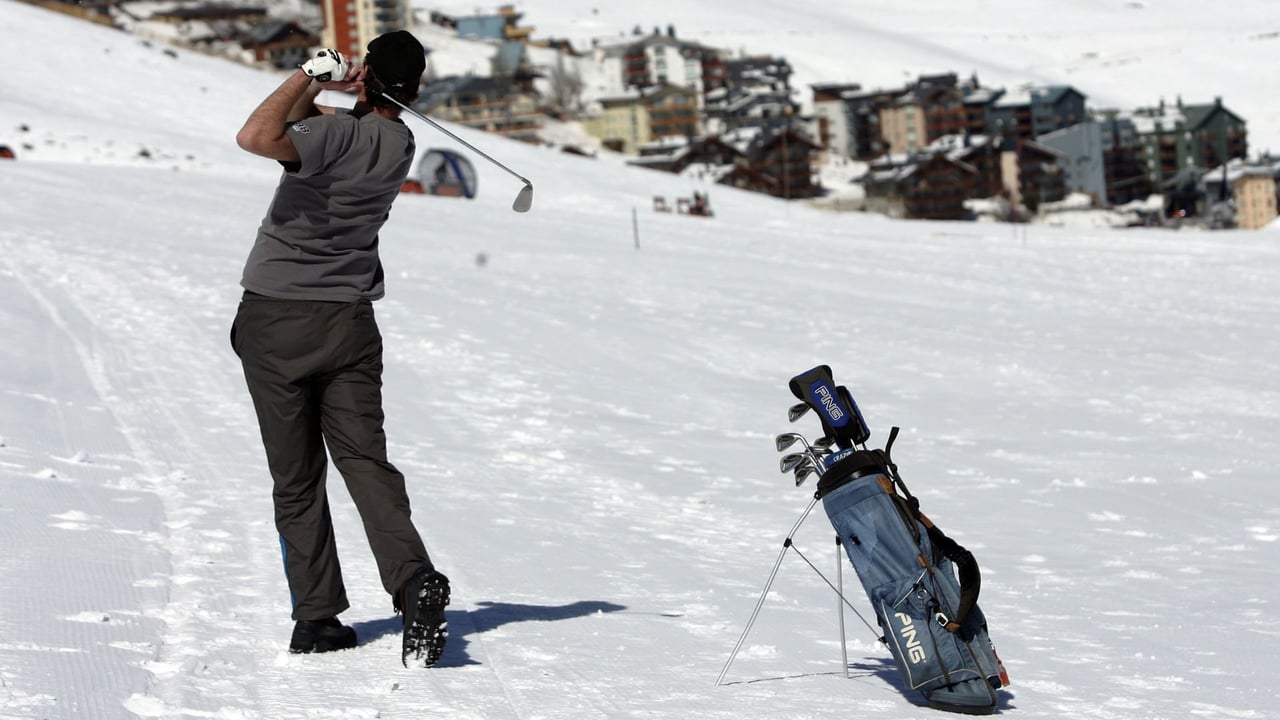 Golf im Winter: Was gehört in der kalten Jahreszeit ins Golfbag?