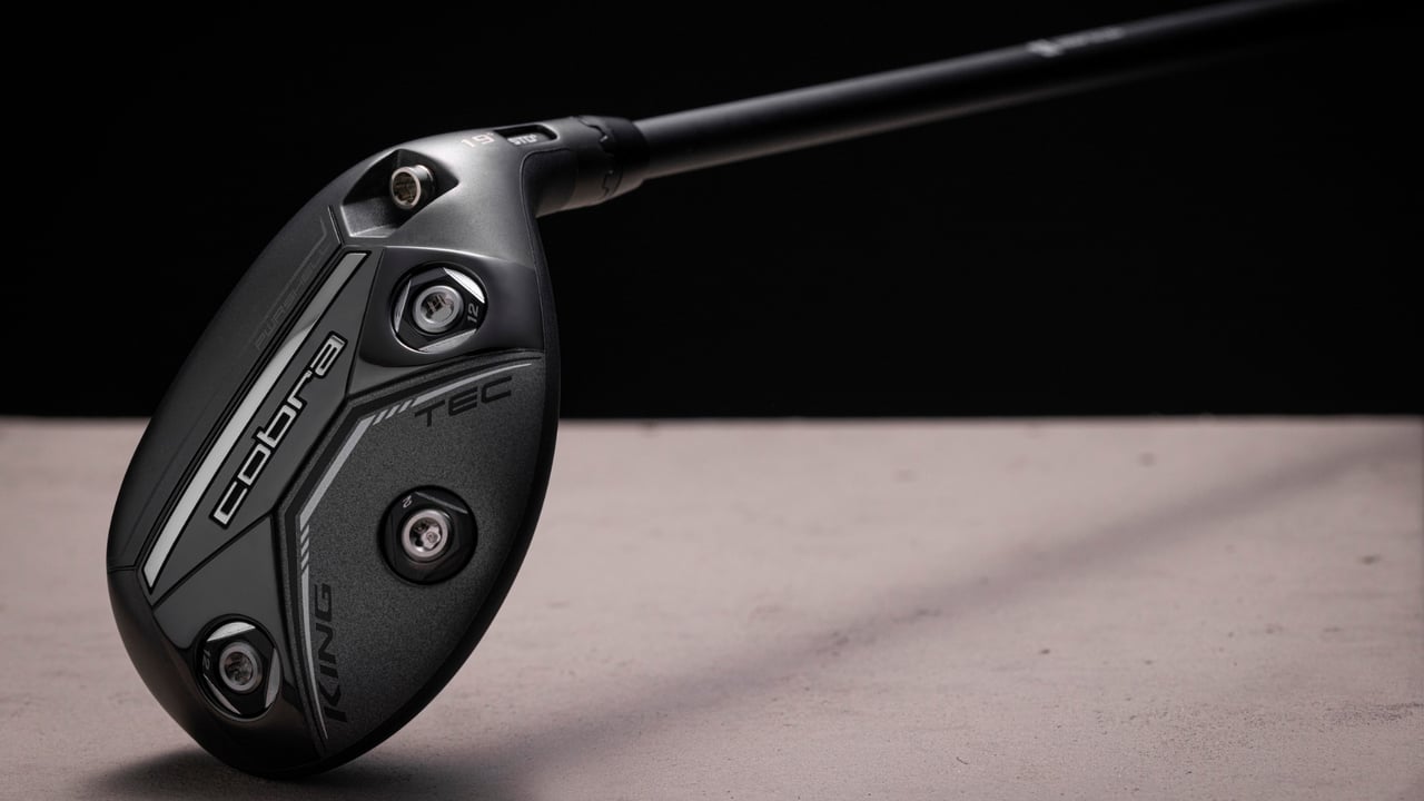 Das Cobra King Tec Hybrid wurde für Spieler mit einem Handicap von 0 bis 15 entwickelt. Das Cobra King Tec Hybrid wurde für Spieler mit einem Handicap von 0 bis 15 entwickelt.
