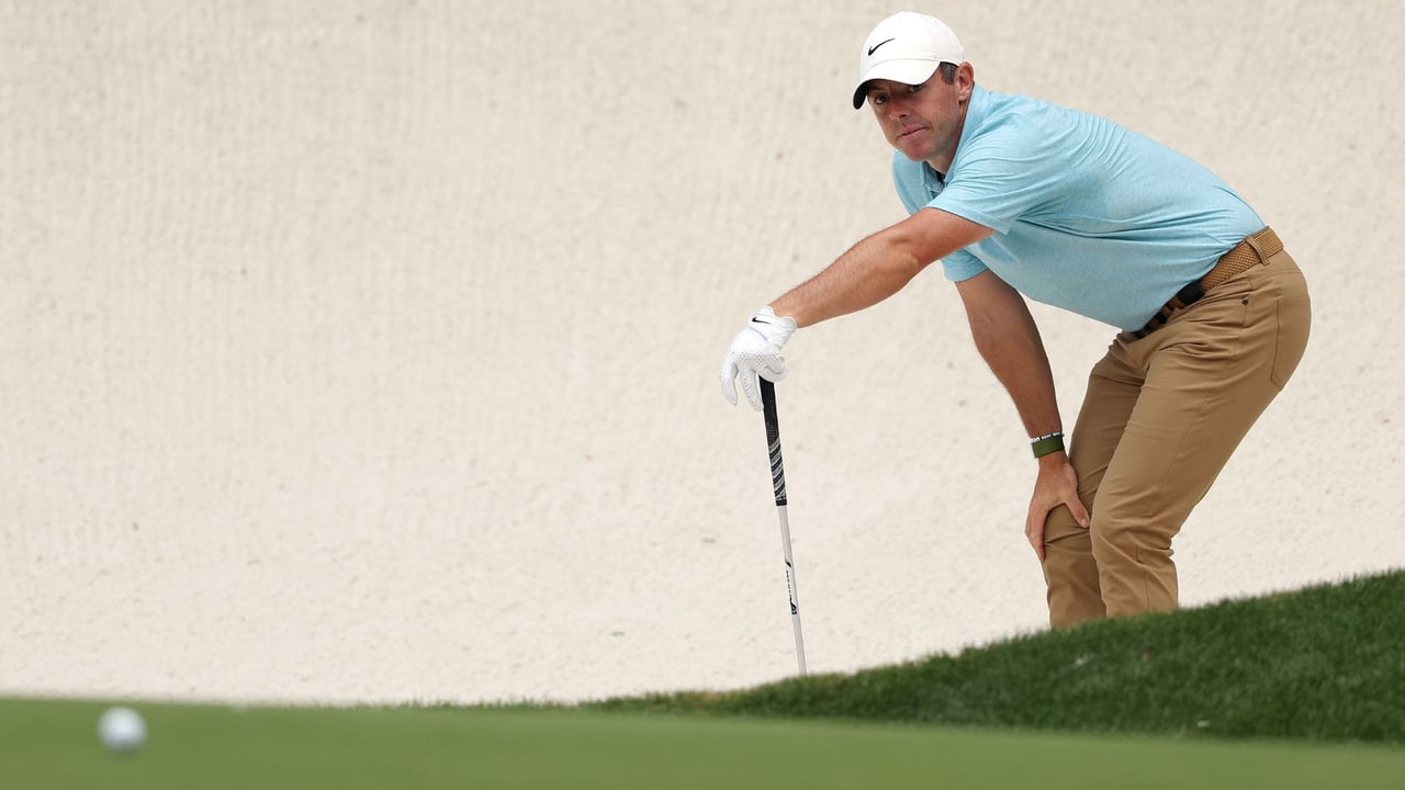 Rory Mclroy in der ersten Runde des US Masters 2023 im Bunker. (Foto: Getty)