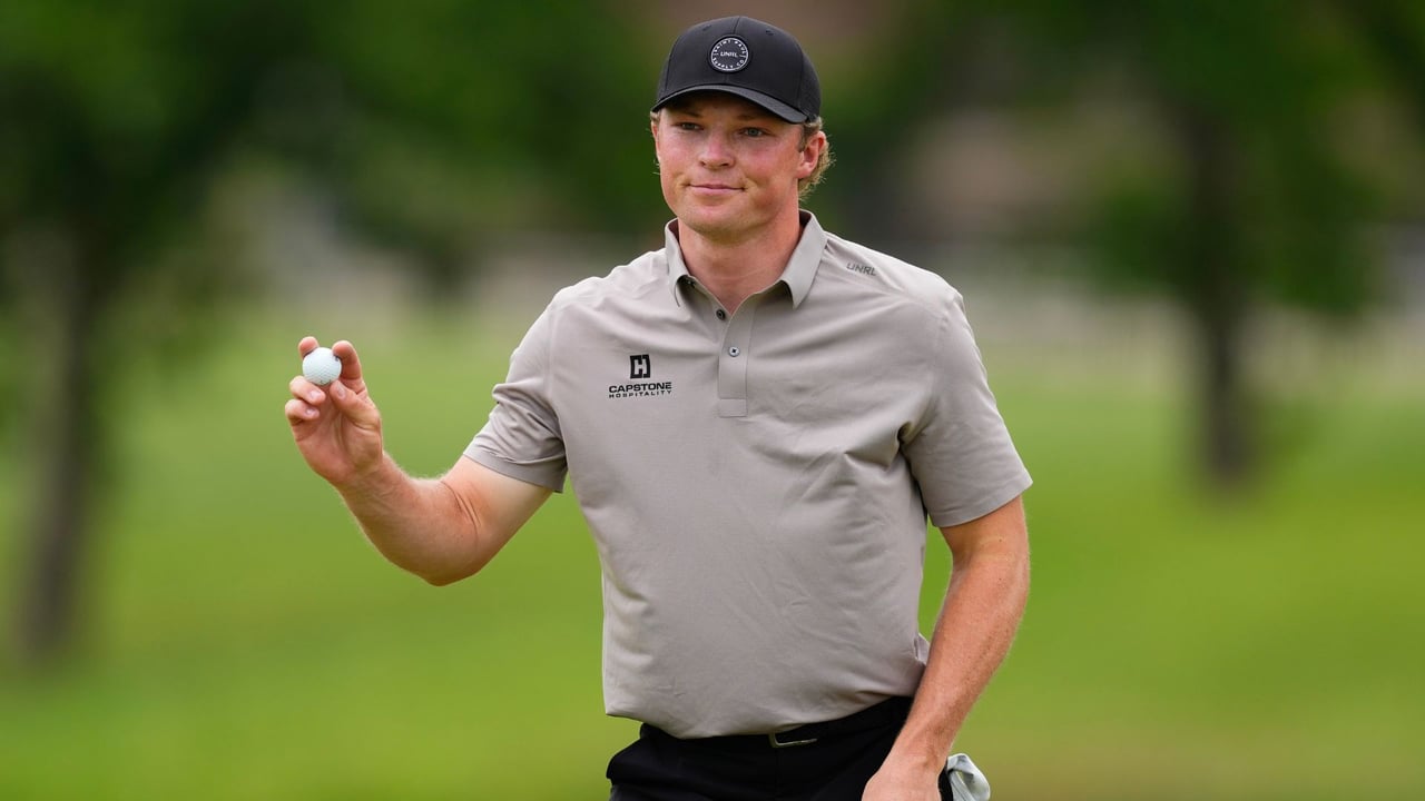 Der 24-jährige Amerikaner Frankie Capan III stellt am Freitag einen neuen Platzrekord auf und unterbietet dabei sogar Scottie Scheffler. (Foto: Getty) Der 24-jährige Amerikaner Frankie Capan III stellt am Freitag einen neuen Platzrekord auf und unterbietet dabei sogar Scottie Scheffler. (Foto: Getty)