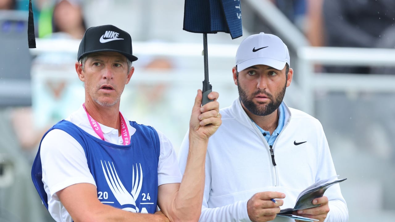 Scottie Scheffler und Caddie Ted Scott bei der PGA Championship 2024. (Foto: Getty) Scottie Scheffler und Caddie Ted Scott bei der PGA Championship 2024. (Foto: Getty)