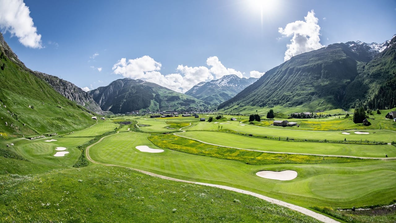 Atemberaubende Aussichten auf dem Andermatt Golf Course in der Schweiz. (Foto: Andermatt Golf Course) Atemberaubende Aussichten auf dem Andermatt Golf Course in der Schweiz. (Foto: Andermatt Golf Course)