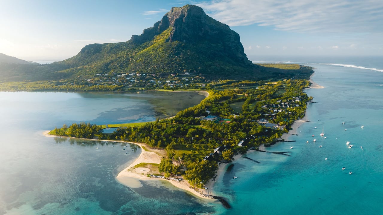 Beachcomber Resorts auf Mauritius bieten Golfurlaub mit Meerblick, einer Golf-Academy und Erholung im tropischen Spa in traumhafter Natur. (Foto: Beachcomber Resorts) Beachcomber Resorts auf Mauritius bieten Golfurlaub mit Meerblick, einer Golf-Academy und Erholung im tropischen Spa in traumhafter Natur. (Foto: Beachcomber Resorts)