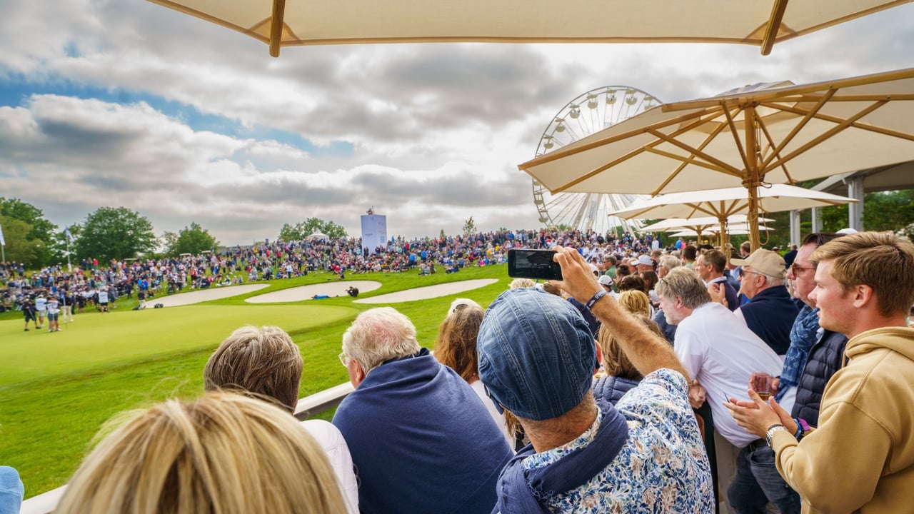 Ausblick VIP Garden Lounge auf 18. Bahn. (Foto: Amundi German Masters@Gerrit Kleinfeld)