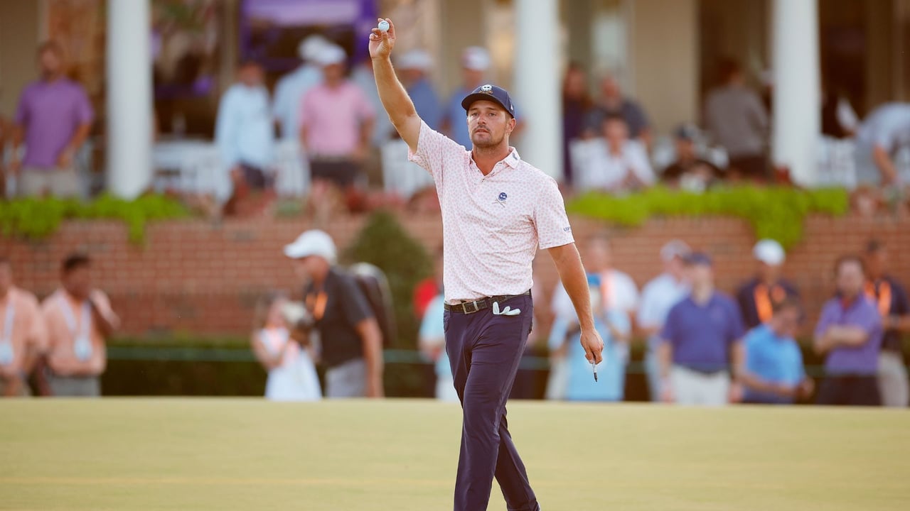 Bryson DeChambeau berichtet humorvoll über einen Tag im Leben eines ganz normalen Golfers. (Foto: Getty) Bryson DeChambeau berichtet humorvoll über einen Tag im Leben eines ganz normalen Golfers. (Foto: Getty)