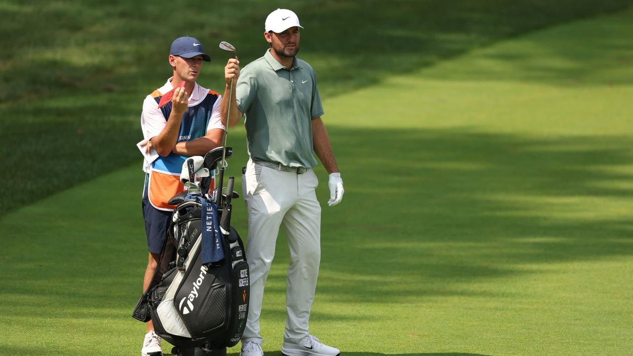 Mit Driver von TaylorMade, Eisen von Srixon und Putter von TaylorMade sichert sich Scottie Scheffler den Sieg der BMW Championship 2025. Das WITB. (Foto: Getty)