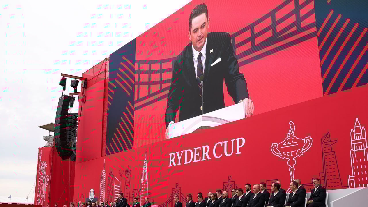 Keegan Bradley bei der Eröffnungszeremonie des Ryder Cup 2025. (Foto: Getty)
