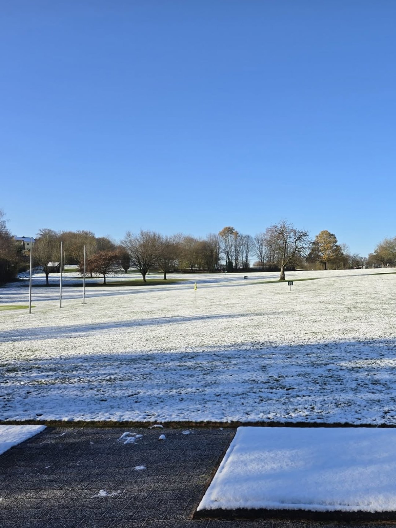 https://www.instagram.com/golfclubgimbornerlandGolfanlage Gimborner Land wegen winterlicher Bedingungen gesperrt
