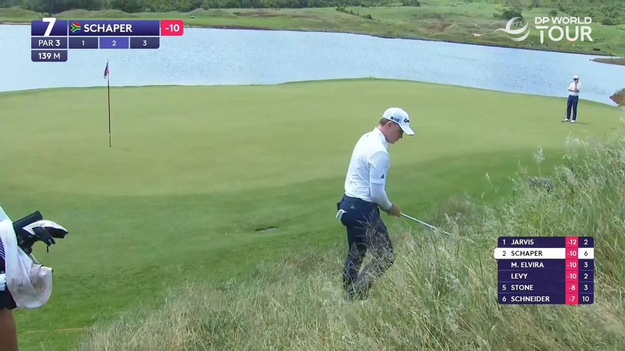 Jayden Schaper beeindruckt mit schwierigen Schlag bei AfrAsia Bank Mauritius Open - (@DPWorldTour)