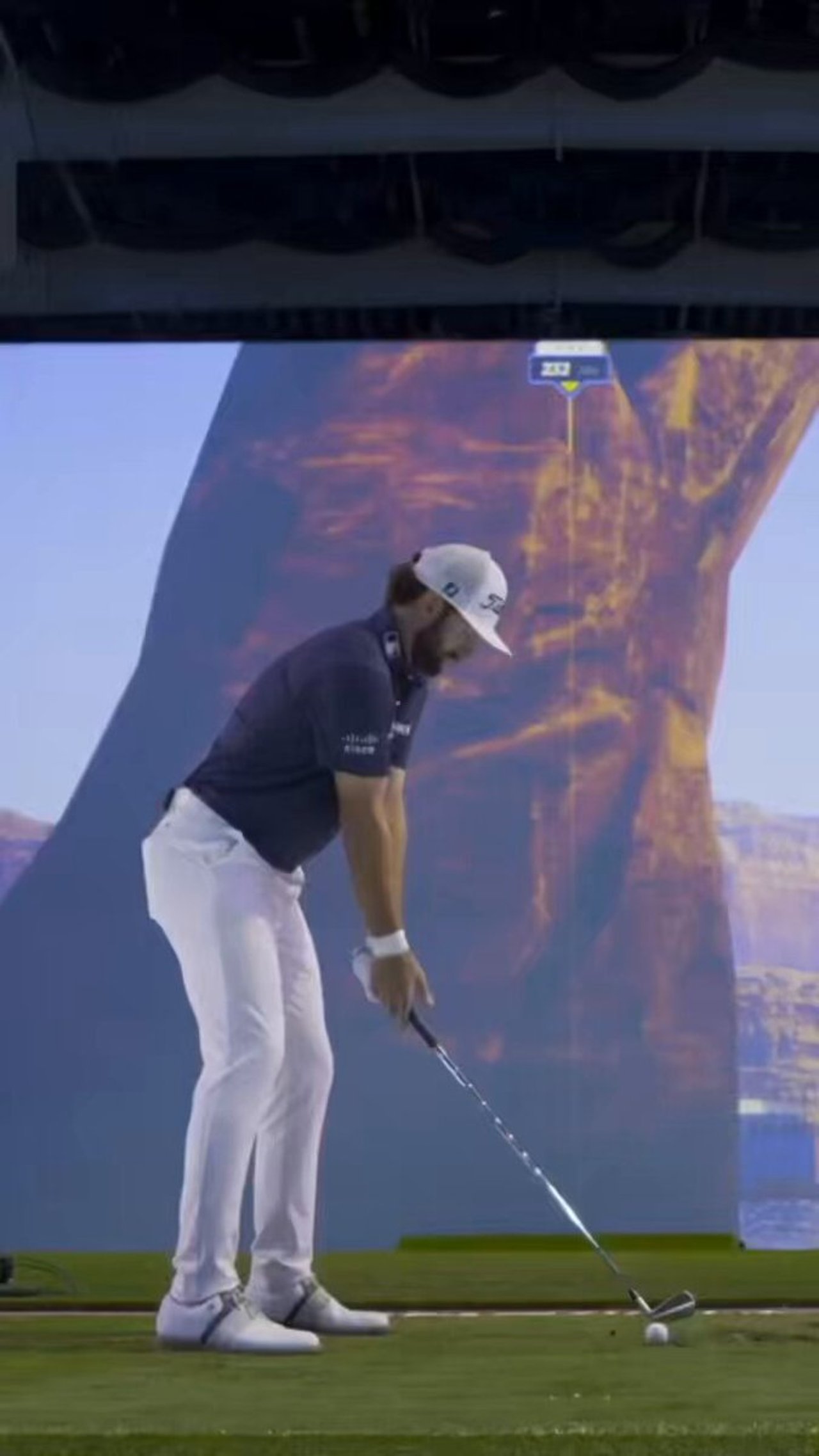 Tomorrow Golf League: Innovatives Indoor-Golf mit Tiger Woods und Rory McIlroy - (@TGL)