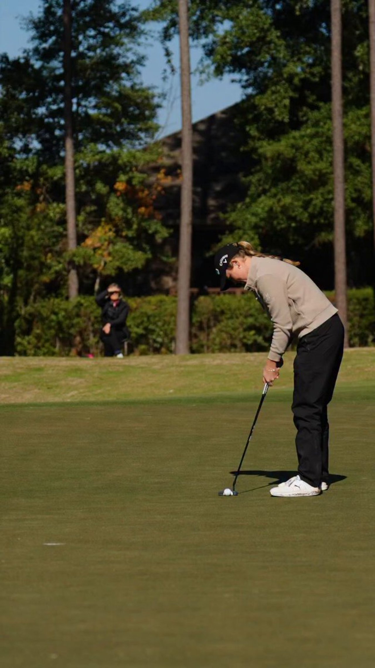 Mimi Rhodes sichert sich mit Birdie auf letztem Loch die LPGA Tourkarte 2026 - (@LETgolf)