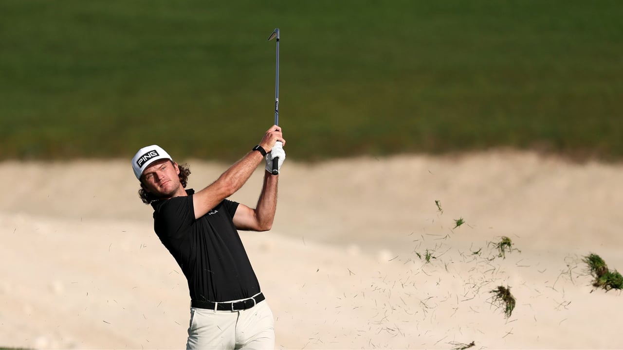 Freddy Schott hat mit einer 67 (-5) am zweiten Tag der Bapco Energies Bahrain Championship der DP World Tour wieder eine starke Leistung gezeigt und geht auf Platz 2 ins Wochenende (Foto: Getty)