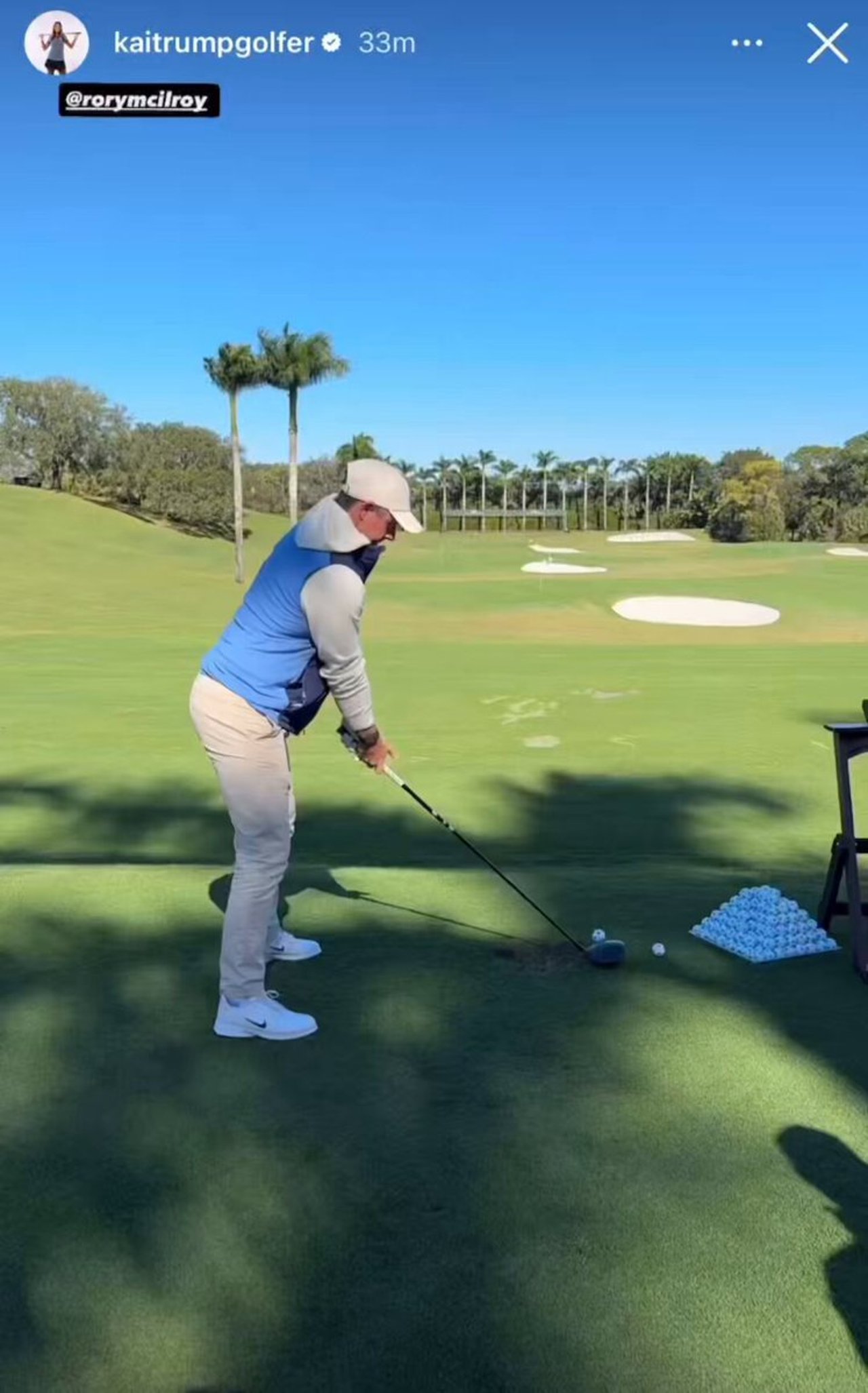 Rory McIlroy beeindruckt mit kraftvollem Drive bei Trump National Jupiter - (@NUCLRGOLF)