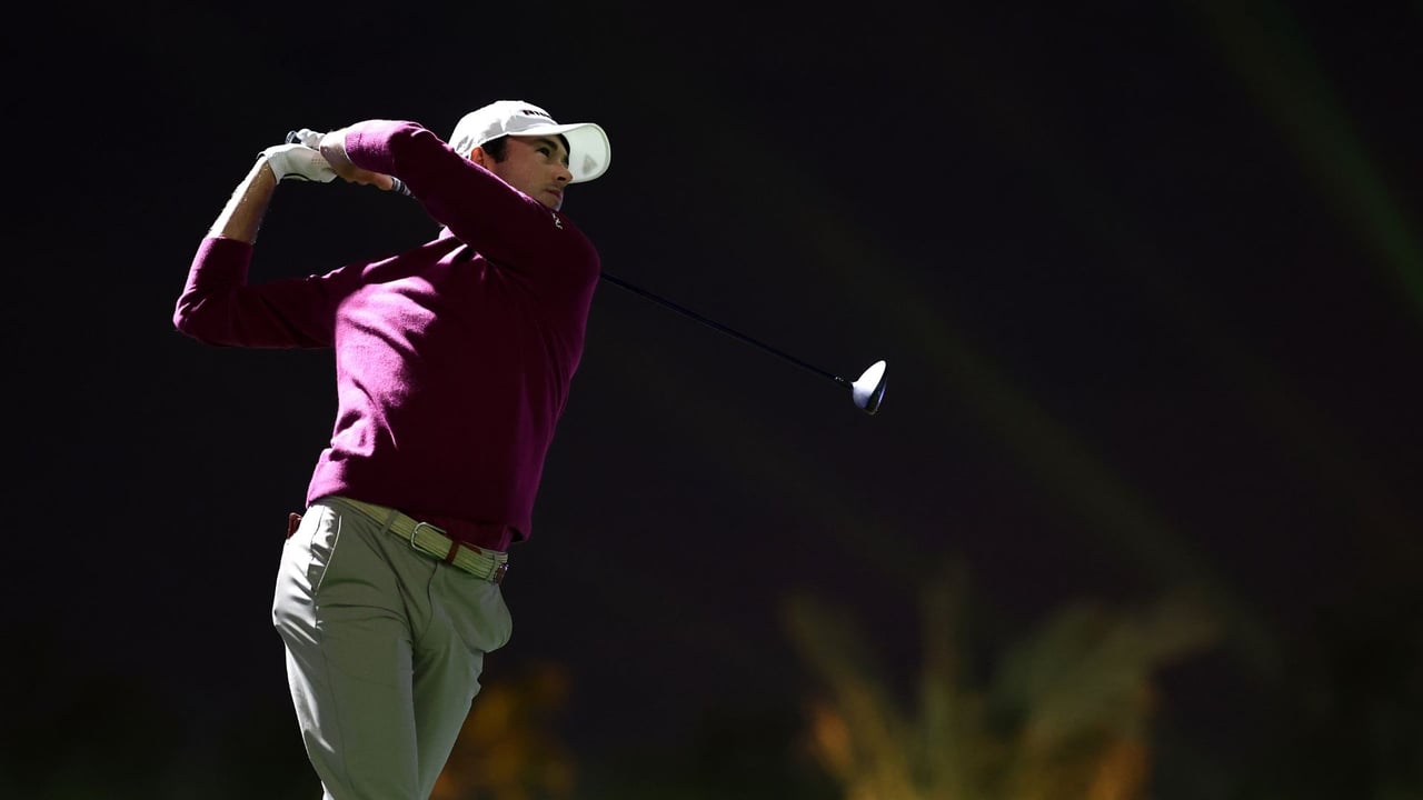Elvis Smylie kann sich vor dem Finaltag des Saisonauftakts der LIV Golf League an die geteilte Spitze setzen. (Foto: Getty)